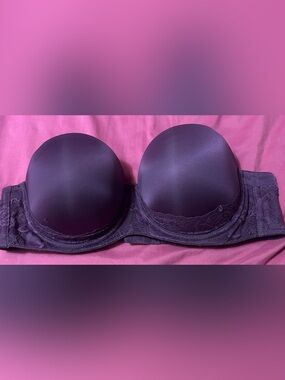 Strapless Smooth Molded Bra with Lace Detail in Plum